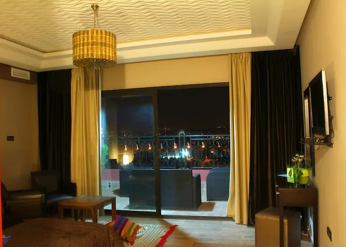 Collier De La Colombe